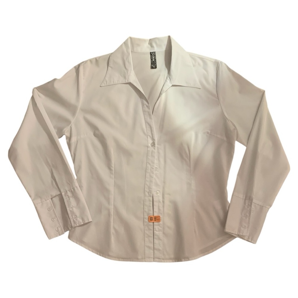 Classic white button-down blouse, size large. Timeless style in comfy cotton!